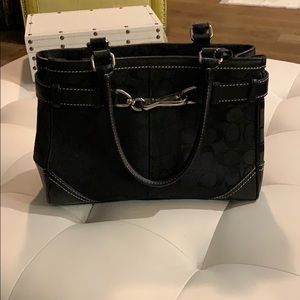 Coach bag classic black hand bag